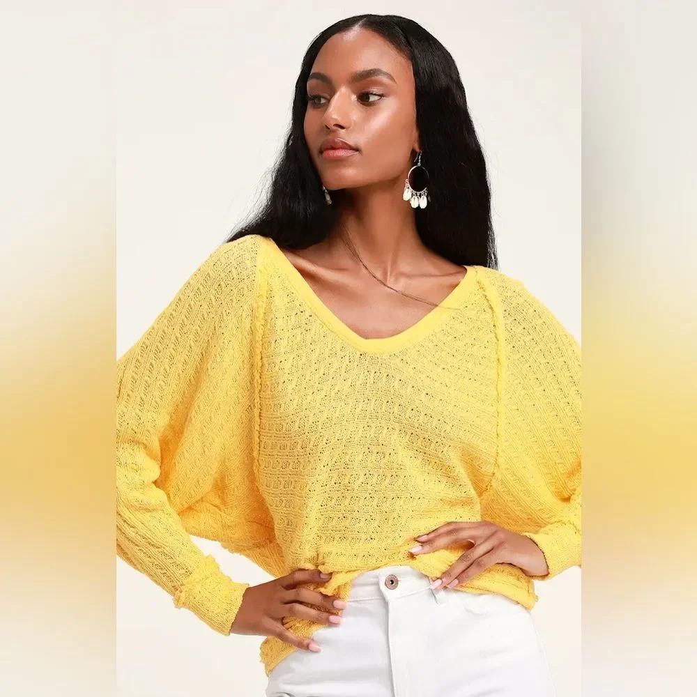 We The Free Size Medium Bright Yellow Thein Hacci V Neck Lightweight Sweater